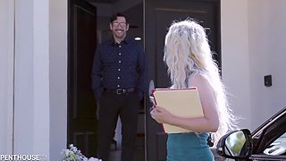 Charlie Rae's Blonde POV Curves Ignite Sensual Heat