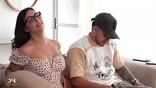 Passionate Iris Rodriguez enjoys sensual big dick fun