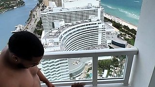 Amateur chick and her blowjob talent