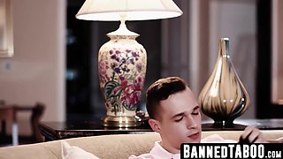 Anna de Ville's double mouth stuffing with two swollen cocks