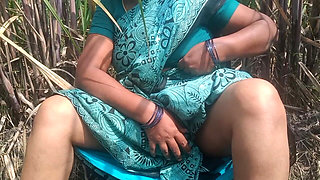 Tamil Aunty Masturbating in Sugarcane Plantation