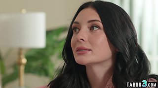 Hottie analyzed by stepsisters BBC hubby