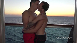 Maxence fucked raw outdoor by vestan