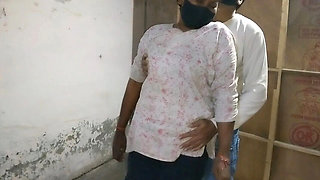 Desi 18 Year Old Girl Hot Sex With Boyfriend - Blowjob & Creampie in Hospital