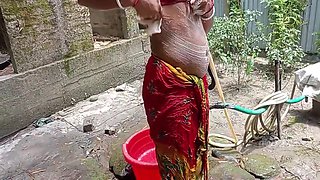 New Video Yours Bhabhi I Took A Video While Taking A Bath