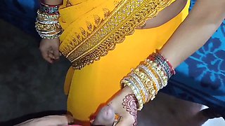 The wife was going to her parents' house, the husband insisted on fucking her in clear Hindi voice