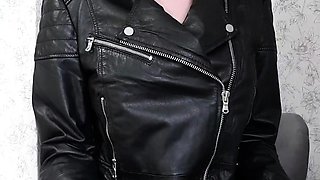 amateur blonde solo webcam