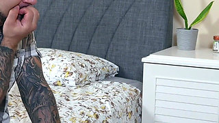 Hot, Shabby and Fucked Slut Did a Quick Favor for Another Boring Virgin