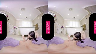 Squirting Hottie Simulates Sex With You - Aiden Ashley, Vr Porn And Virtual Reality