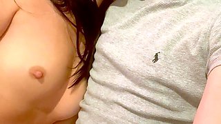 Amateur teen girlfriend homemade handjob with cumshot