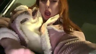 Eva Masturbates In the Bus