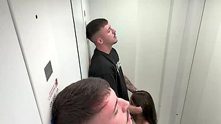 Real Elevator Sex Caught On Camera - Yeri Blue & Brady Bud Public Fuck