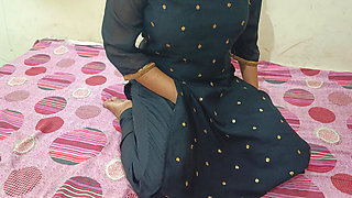 Indian Bhabhi Was Sucking Dever Dick with Hand Mms