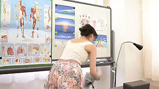 Kyouko Maki Big Tits Massage & Titty Fucking in HD - Asian Bikini Babe