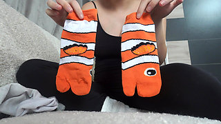 My Stepsister Tries Out What It's Like to Wear Japanese Tabi Socks and Then Plays with Her Feet and Toes