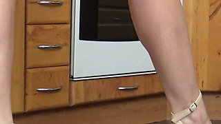 Sadistic Toy Crush Fun for Naughty Blonde Amber!