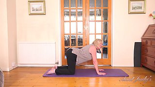 Auntie Amy Stretching Erotic Solo