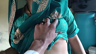 Desi Hot Wife Very Cute