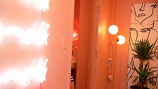 Bodacious MILF beauty performs slow and sensual striptease