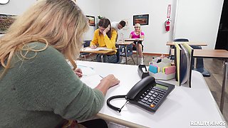 Crazy College GFs: Fucking Teacher On Exam Day - Blonde Maisey Monroe Dicked on Table Top