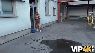 Red lights, horny rails