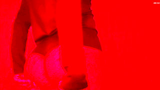 twerk of emo bitch alone in her room