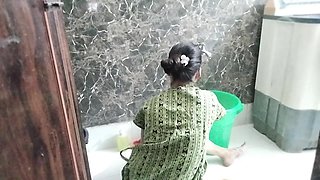 Muslim Bhabhi Bathroom Mms