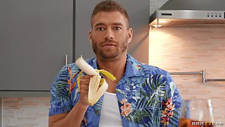 Party Like A Finger's Up Your Ass With Xander Corvus, Lasirena69 - Brazzers