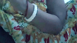 Desi Bhabhi Fuck with Vibrator