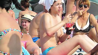 Hot Big Boobs Topless Amateur Teens Bikini Beach Voyeur
