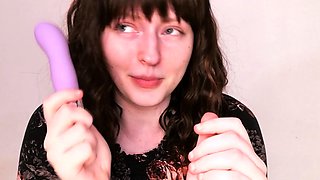 My Clit Loves My Vibrator (Real, Hard Orgasm)