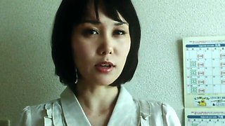 Nguoi Giup Viec Quyen Ru - Film18.pro