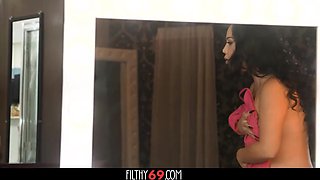 Insatiable step-mom gives a insatiable welcome to her sonnie - Kristina Rose