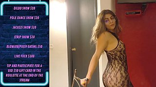 Perfect-ass, ass-shaking, giant-dildo