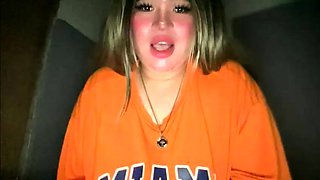 Blond solo beauty jerking off her dick