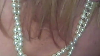 Honey, Dinner Is Served - Invite Your Friend Over!