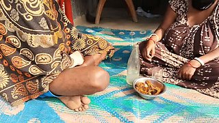 Desi Bhabhi Drunk Sex With Neighbor - Big Tits Indian Aunty Anal & Handjob