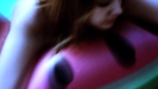 Amateur Teen babe Naked At the Pool