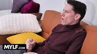 Hot Blonde MILF Dee Williams Gets Her Wet Pussy Stuffed with Big Dick on Thanksgiving