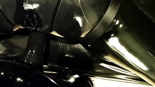 Amazing amateur blowjob in latex