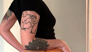 Hot amateur webcam teen masturbates for their fans