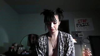 Big boob brunette masturbates on webcam