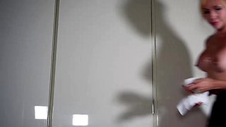 Amazing blonde german webcam milf high heel masturbation