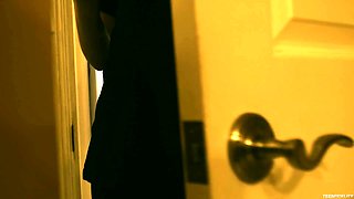 SMALL TIT BRUNETTE TATTOOED TEEN GIRLFRIEND CAUGHT IN SHOWER