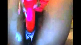 Ebony Squirts with Dildo on Webcam