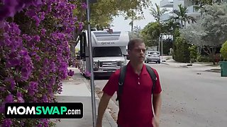 Momswap - 2 hot mummies interchange their boys and spread their feet to metal out issues between them