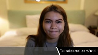 Asian Thai Girl Give A Nice Blowjob
