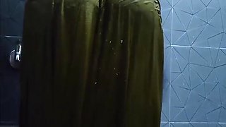 Tamil Desi Beautiful Taking Bath New Viral Video