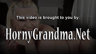 Horny granny gets facial after oral