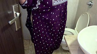 Jija-Sali Affair- Aarushi caught Jijaji watching her pee, then Arushi showed him everything on Bedroom